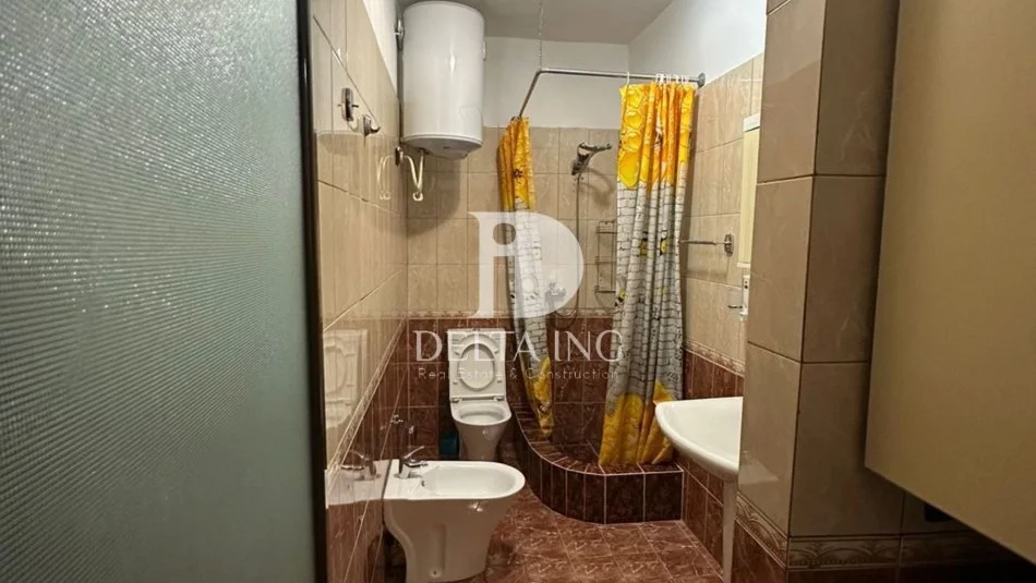 Tirane, jepet me qera apartament 2+1 Kati 5, 86 m² 550 € (Rruga Kavajës)