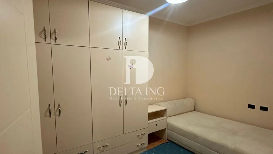 Tirane, jepet me qera apartament 2+1 Kati 5, 86 m² 550 € (Rruga Kavajës)