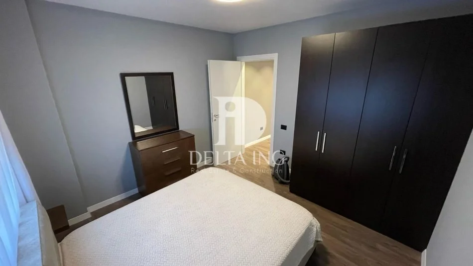 Tirane, jepet me qera apartament 1+1 Kati 8, 61 m² 600 € (Rruga Kavajës)
