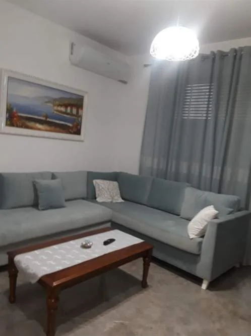 Durres, jepet me qera apartament 2+1+BLK Kati 2, 92 m² 800 Euro (GJIRI LALZIT)