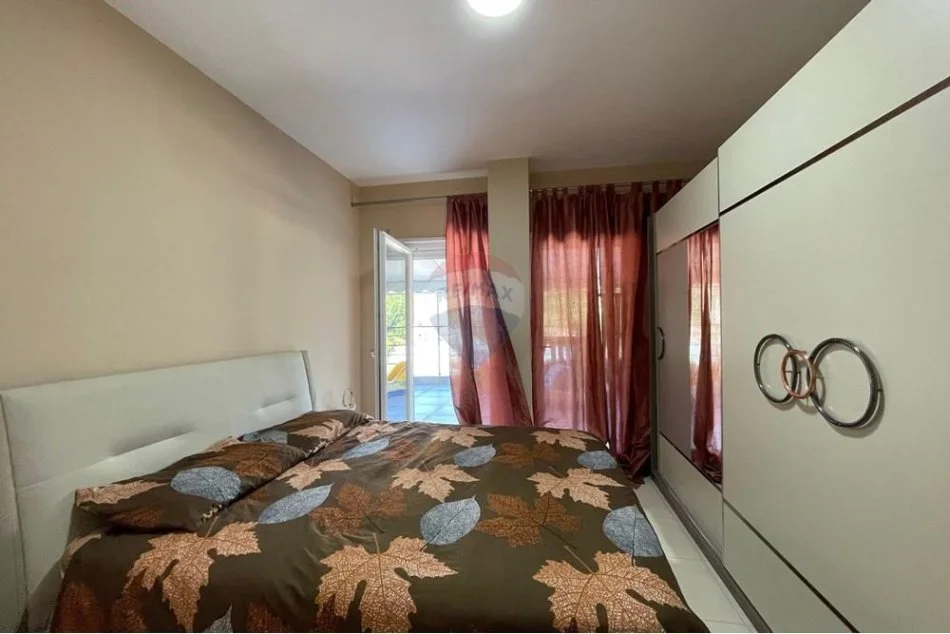 Tirane, jepet me qera apartament 2+1+Aneks+Ballkon Kati 5, 100 m² 500 € 