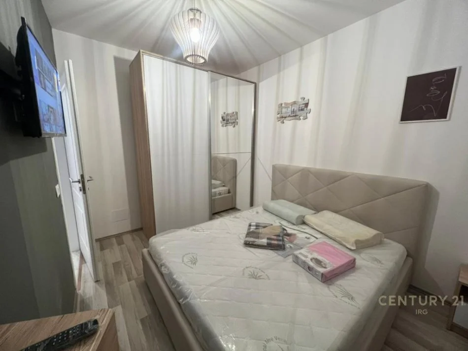 Tirane, jepet me qera apartament 1+1+Ballkon Kati 6, 50 m² 400 € (Vila L 2, Tiranë)