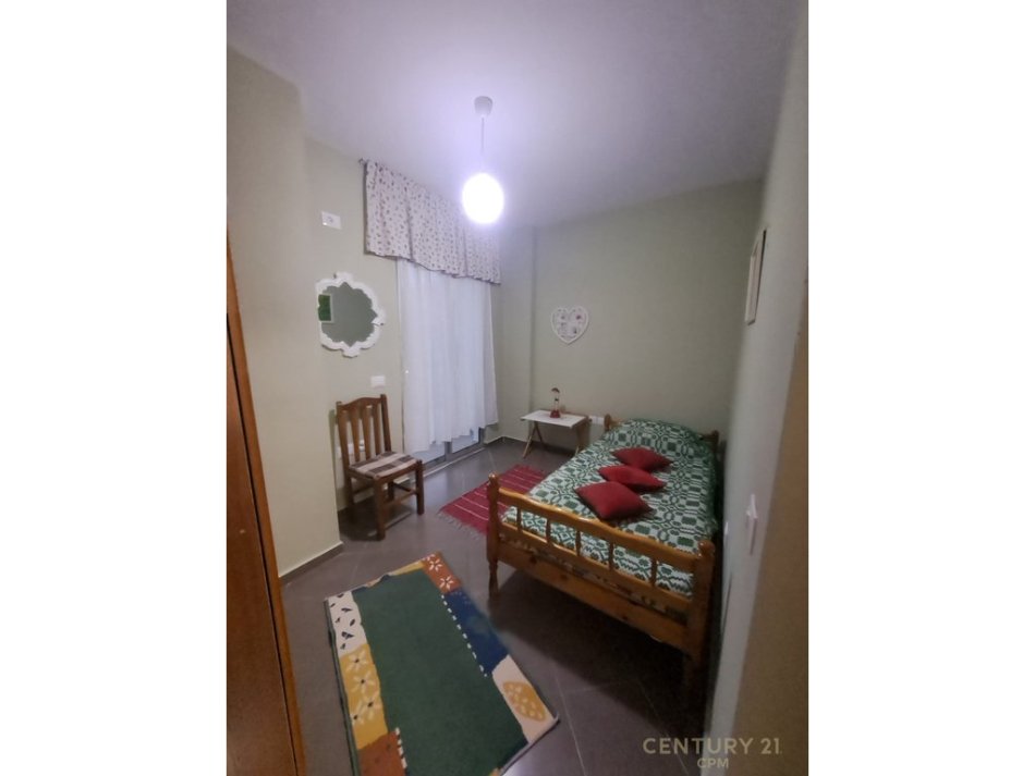Tirane, jepet me qera apartament 2+1 Kati 6, 79 m² 500 € (qendra tregtare kristal)