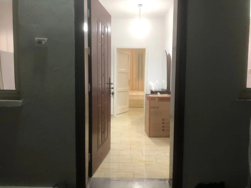 Tirane, jepet me qera shtepi 1+1+Aneks Kati 0, 400 €