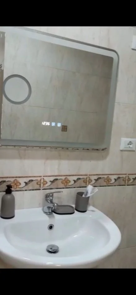 Tirane, jepet me qera apartament 2+1+Ballkon Kati 7, 112 m² 700 € (Ngjitur me Ring Center)