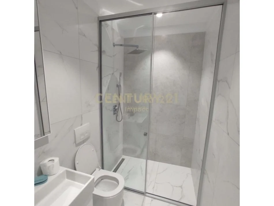 Tirane, jepet me qera apartament 1+1 Kati 2, 70 m² 550 € 