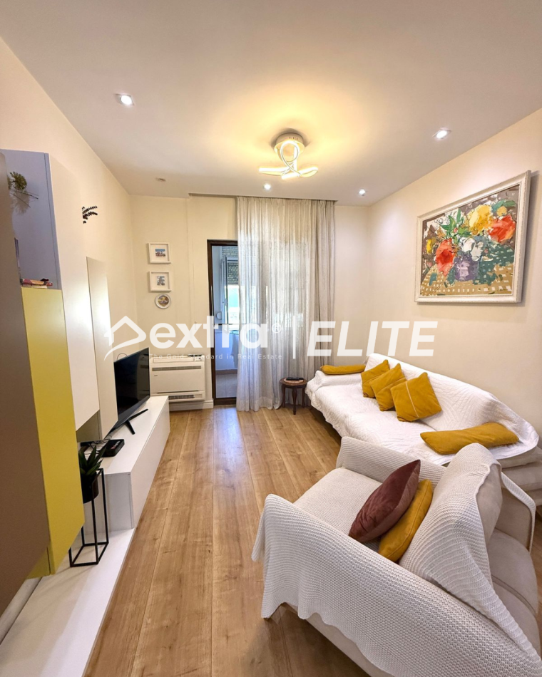 Tirane, jepet me qera apartament 2+1+Ballkon Kati 4, 95 m² 1.100 € (myslym shari)