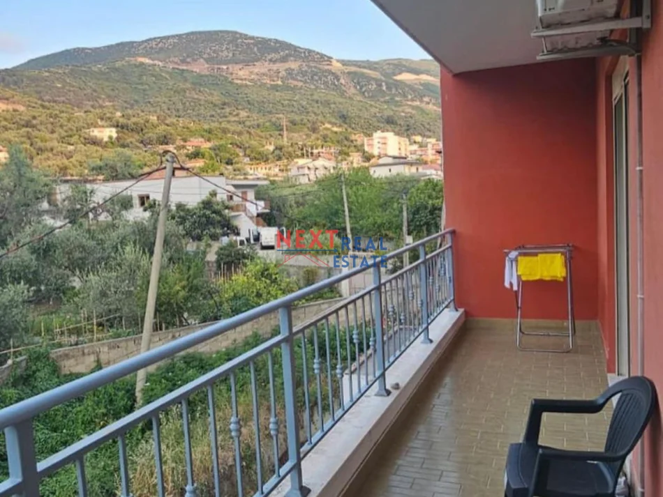 Vlore, jepet me qera apartament 2+1+Ballkon , 350 € (LUNGOMARE)