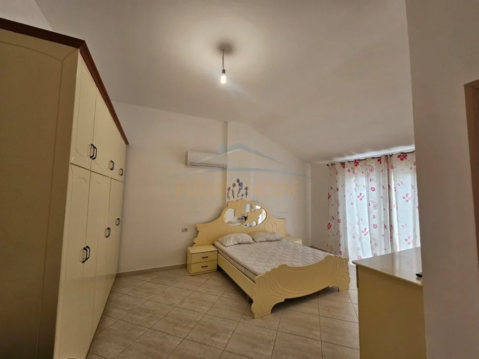 Tirane, jepet me qera apartament 2+1+2+2 PARKIME, Kati 7, 170 m² 600 € (FRESK)