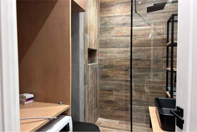 Tirane, jepet me qera apartament 2+1 Kati 1, 80 m² 450 Euro (Instituti i Fizikes Berthamore)