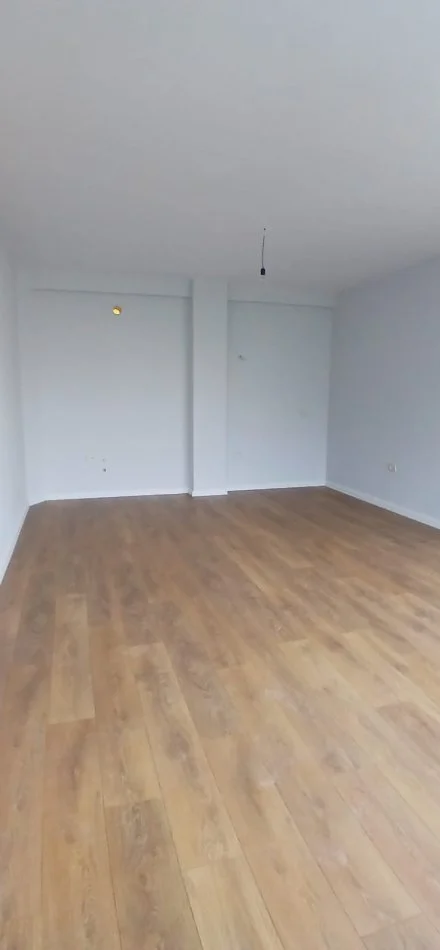 Tirane, shitet apartament 1+1 Kati 3, 84.000 € (rr. Dalip Topi)