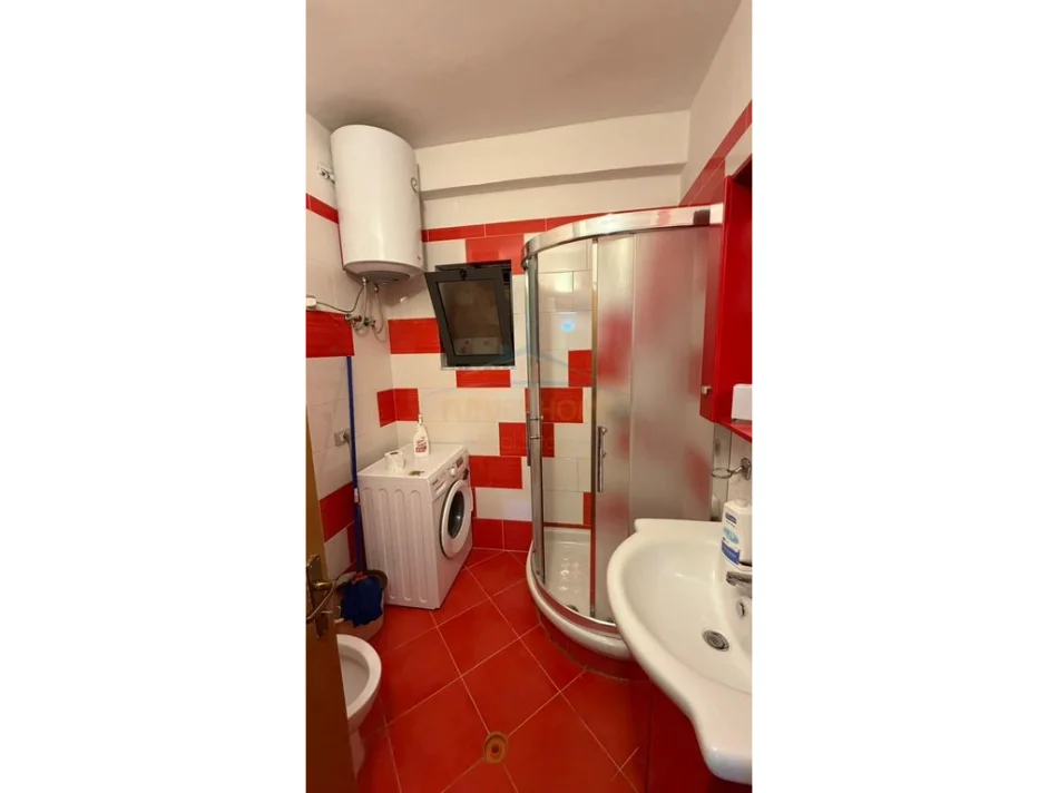 Tirane, jepet me qera apartament 1+1 Kati 7, 61 m² 350 € (FRESK , Rruga Teleferikut)