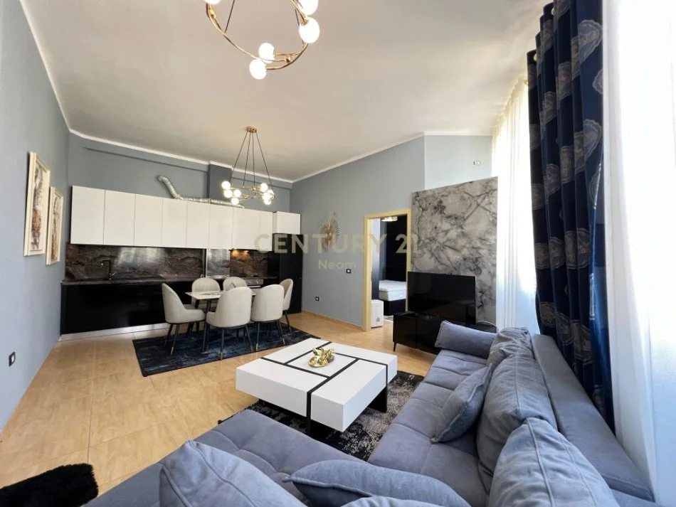 Tirane, jepet me qera apartament 1+1 Kati 1, 63 m² 400 € 