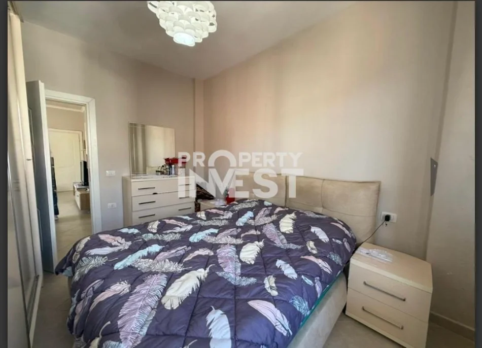 Tirane, jepet me qera apartament 1+1 Kati 4, 76 m² 450 € (Fresku)