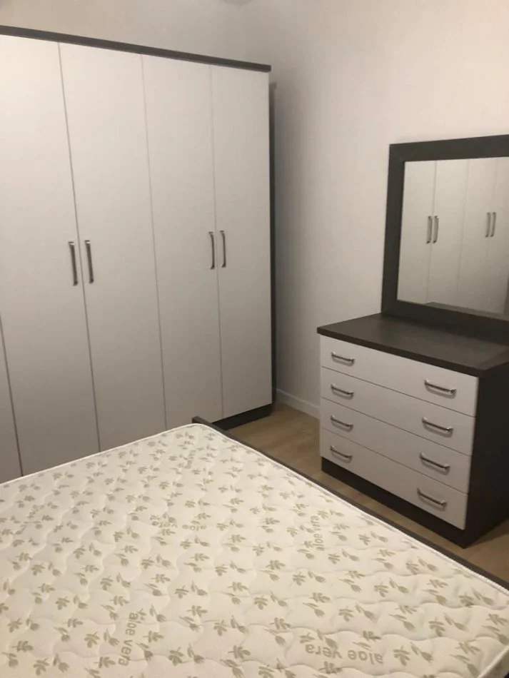 Tirane, jepet me qera apartament 1+1 Kati 1, 70 m² 350 € (Kodra Diellit)