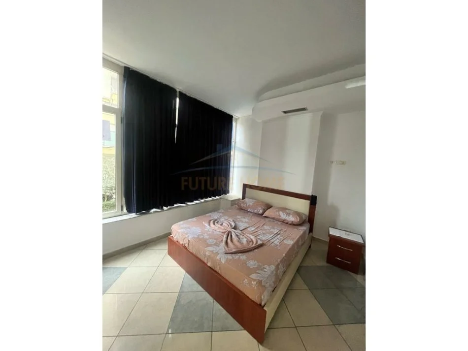 Durres Plazh, jepet me qera apartament 2+1 Kati 1, 80 m² 400 € (Plazh Iliria , Durres)