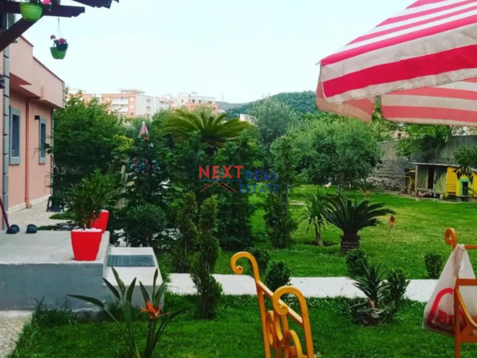 Vlore, jepet me qera apartament 1+1 , 40 m² 400 € (LUNGOMARE)