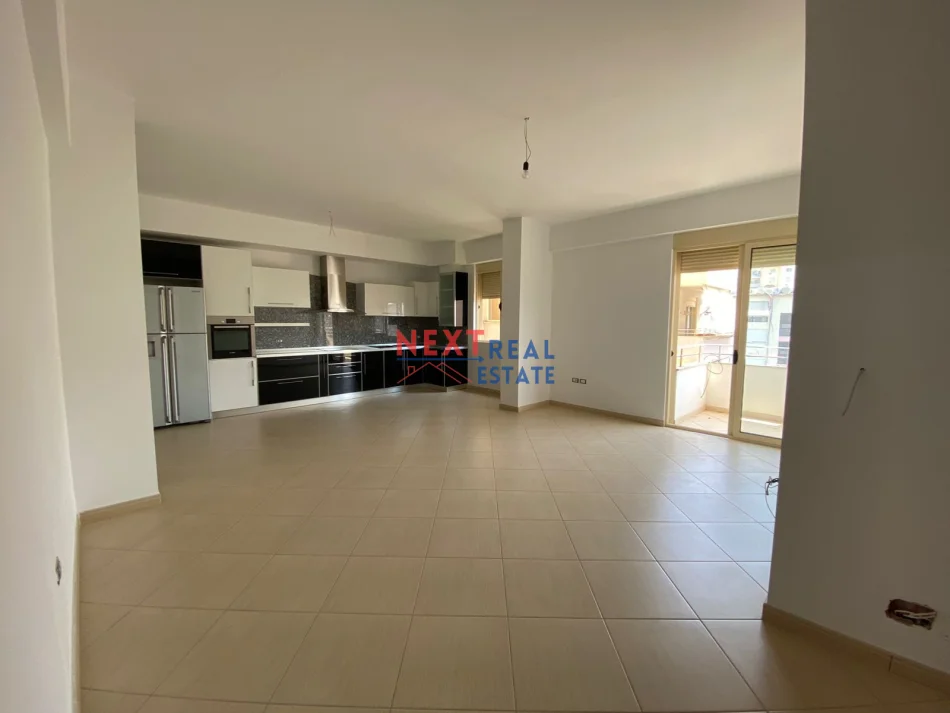 REZERVO PRONEN VETEM ME 500€! Vlore, shitet apartament 1+1+Ballkon , 74 m² 85.000 € (COLE)