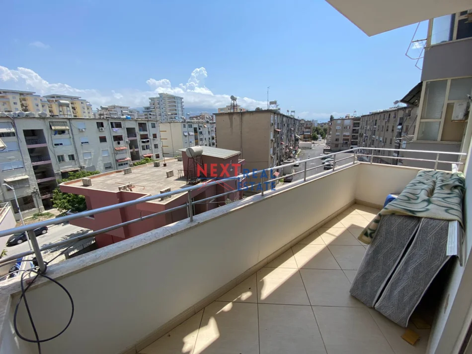 REZERVO PRONEN VETEM ME 500€! Vlore, shitet apartament 1+1+Ballkon , 74 m² 85.000 € (COLE)
