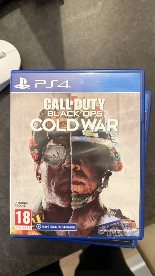 Tirane, shes Play Station Play station 4