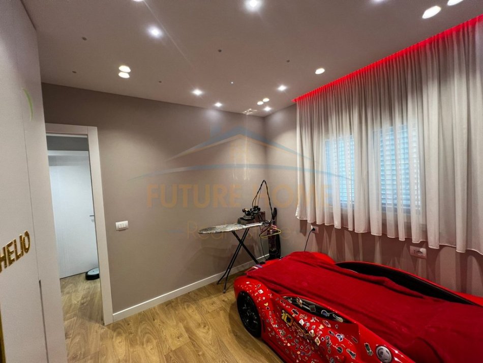 0683487469  Tirane, shitet apartament 2+1+Ballkon Kati 1, 85 m² 210.000 € (Fusha e Aviacionit)