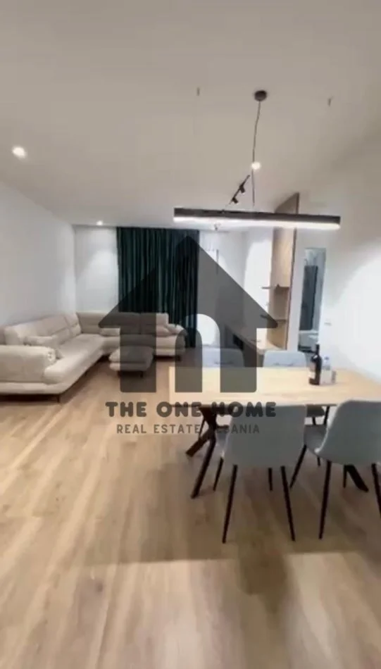 Tirane, jepet me qera apartament 2+1+Ballkon Kati 4, 125 m² 850 € (Fusha Aviacionit)