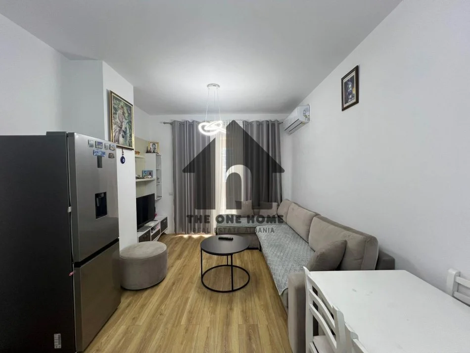 Tirane, jepet me qera apartament 1+1+Ballkon Kati 6, 70 m² 600 € (Fusha Aviacionit)