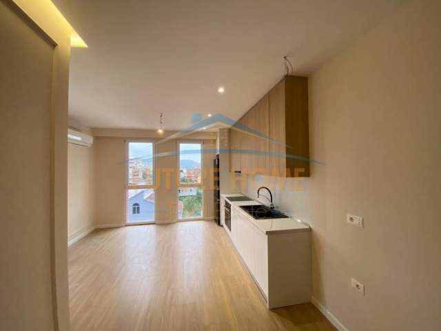 Tirane, shitet apartament Kati 4, 75 m² 238.000 Euro (ISH FUSHA E AVIACIONIT)