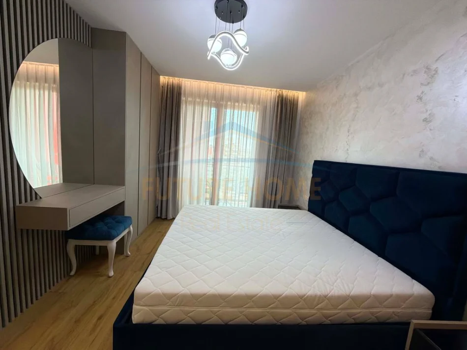 Tirane, jepet me qera apartament 1+1 Kati 8, 65 m² 600 € (RESIDENCA FUTURE HOME , Unaza e Re)