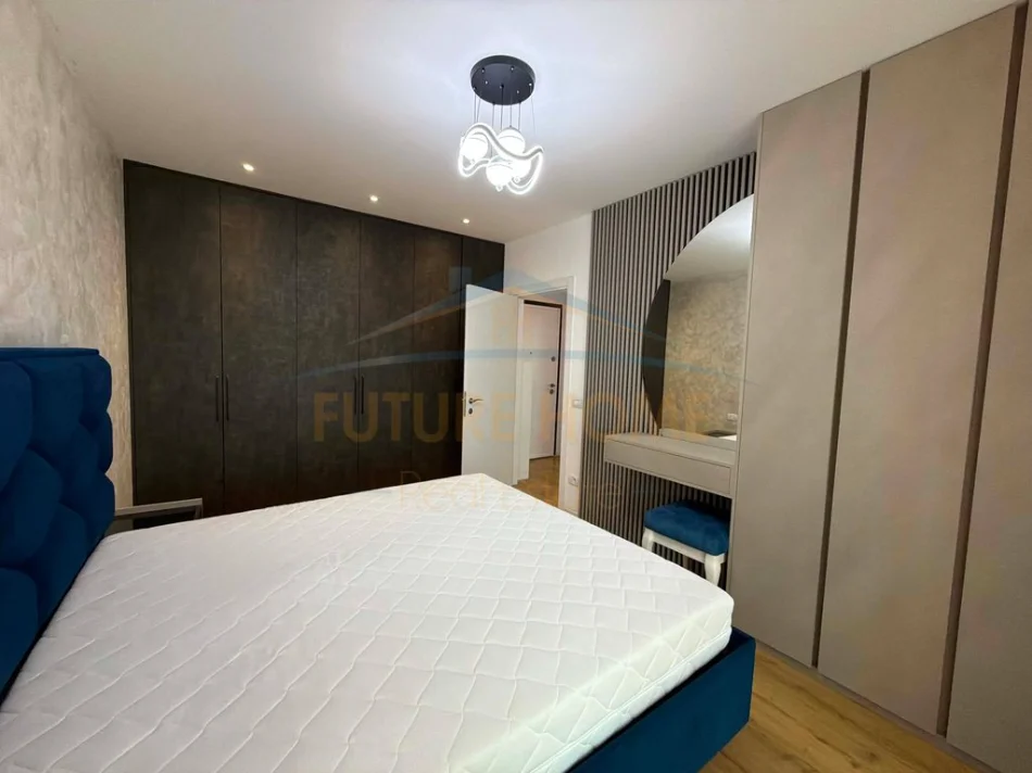 Tirane, jepet me qera apartament 1+1 Kati 8, 65 m² 600 € (RESIDENCA FUTURE HOME , Unaza e Re)