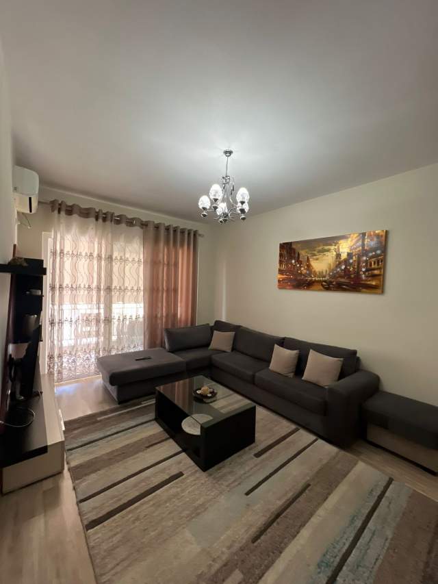 Tirane, ofert apartament Kati 8, 98 m² 390 Euro (RRUGA TOM PLEZHA)