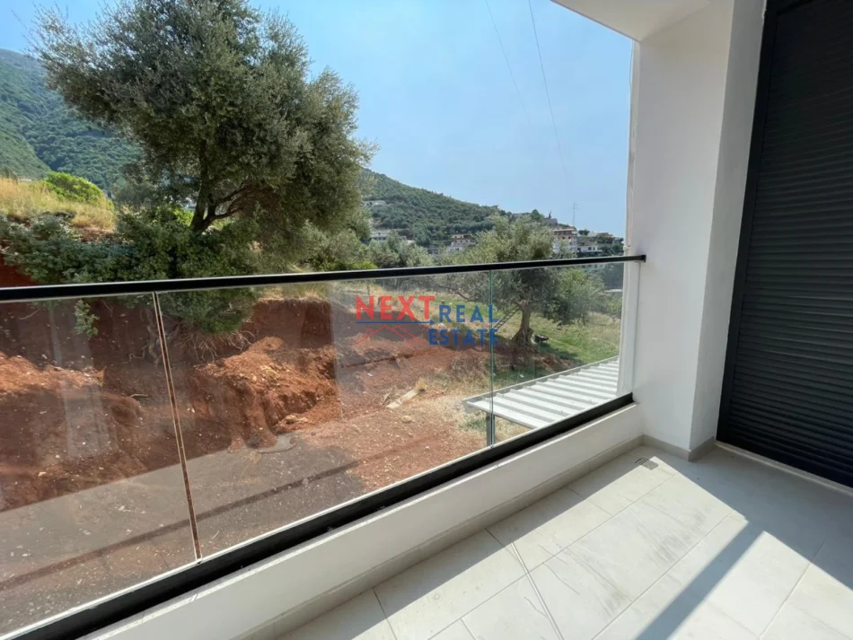 Vlore, jepet me qera apartament 1+1+Ballkon , 500 € (UJE IU FTOHTE)