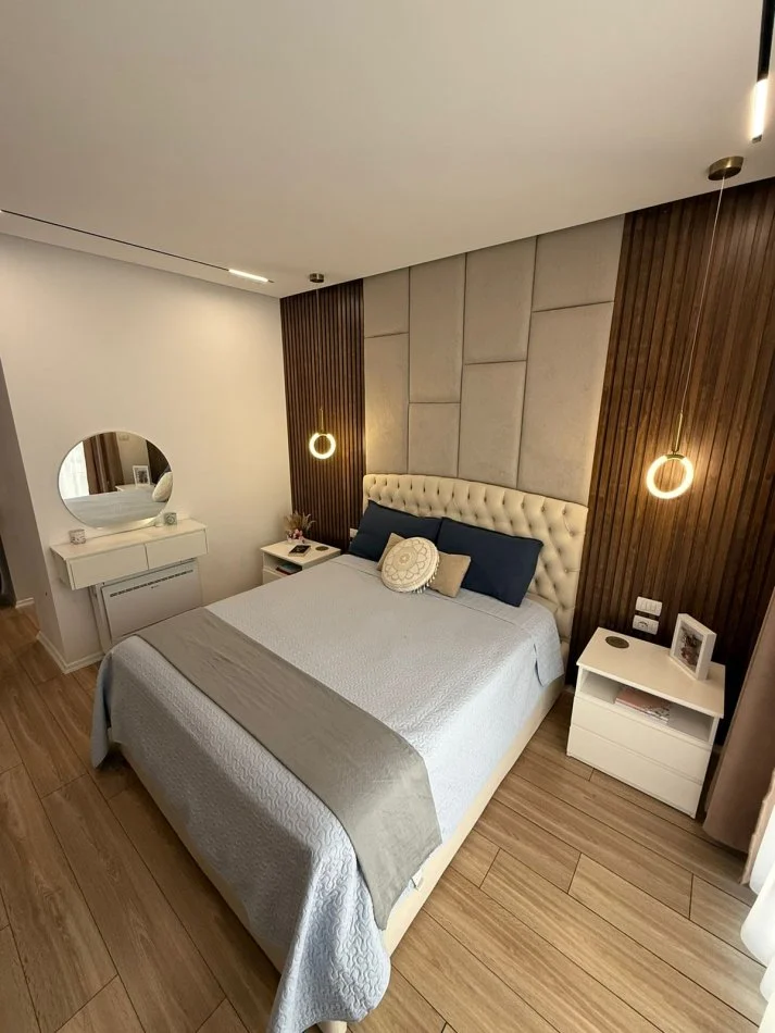 Tirane, jepet me qera apartament 2+1 Kati 2, 109 m² 900 € (rruga peti)