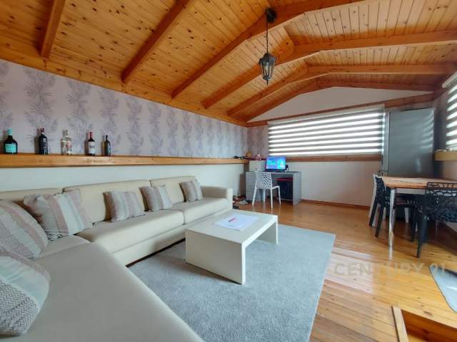Tirane, jepet me qera apartament duplex 3+1+BLK Kati 2, 245 m² 850 Euro (Rruga Stavri Themeli)