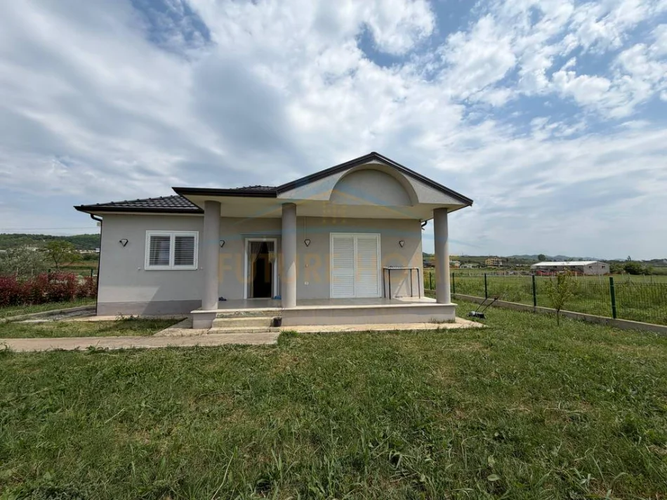 Gjiri Lalezit | Hamallaj, Shitet Shtepi Private, 1 Katshe , 500 m² 200.000 € (RROTULL , GJIRI I LALEZIT)