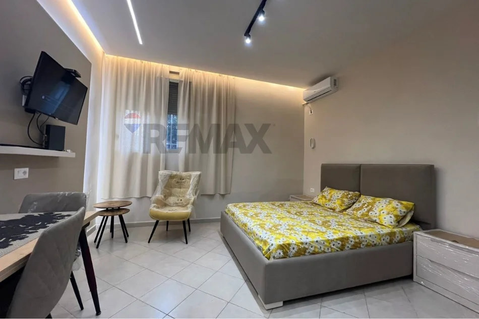 Tirane, jepet me qera apartament Studio Kati 1, 35 m² 400 € (RRUGA E DURRESIT)