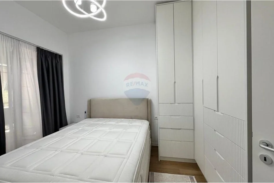 jepet me qera , 50 m² 450 € (Jepet me qira apartament 1+1 ne Ali Dem)