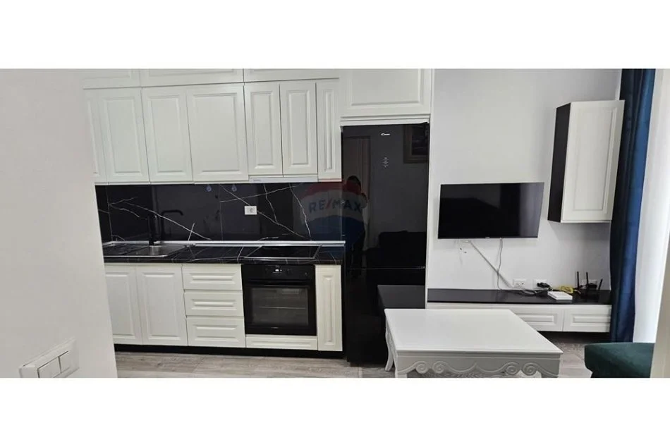 jepet me qera , 44 m² 450 € (Apartament 1+1 per Qira -Mangalem)