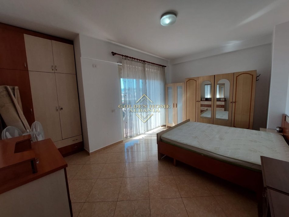 Tirane, jepet me qera apartament 2+1+Ballkon , 105 m² 600 € 