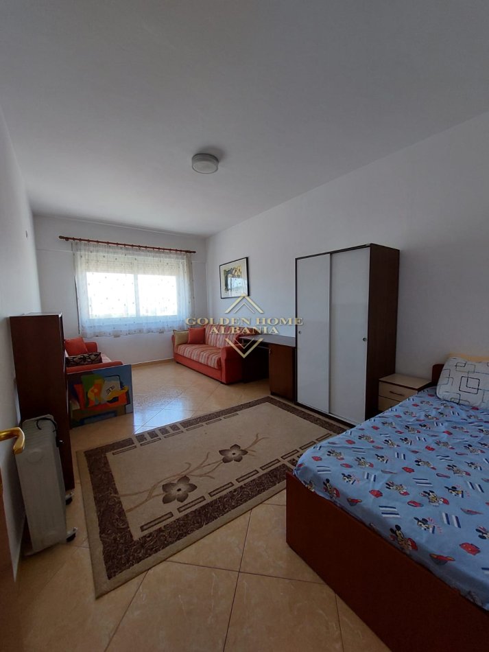 Tirane, jepet me qera apartament 2+1+Ballkon , 105 m² 600 € 