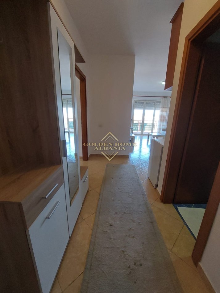Tirane, jepet me qera apartament 2+1+Ballkon , 105 m² 600 € 