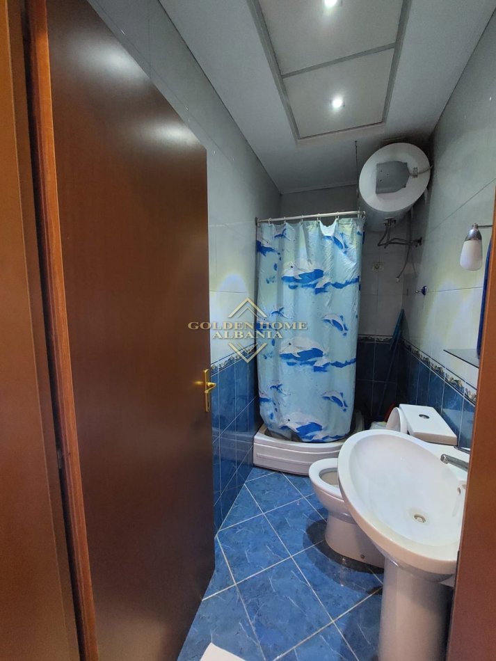 Tirane, jepet me qera apartament 2+1+Ballkon , 105 m² 600 € 