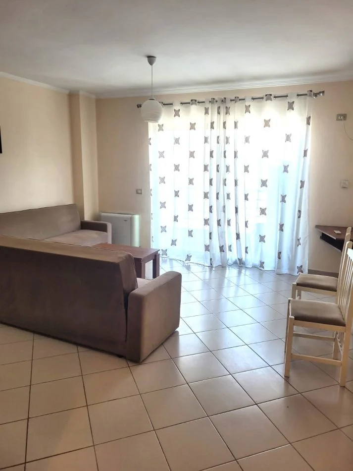 Tirane, shes apartament 1+1+Ballkon , 70 m² 158.500 € (Komuna e Parisit)