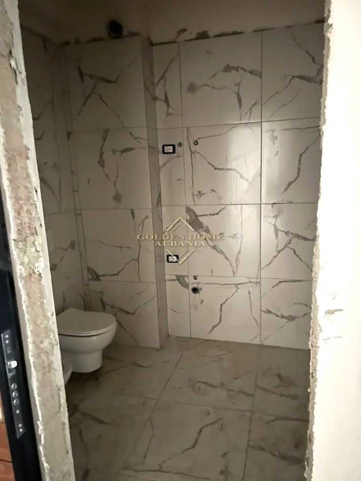 Tirane, shitet apartament 1+1 , 69 m² 107.068 € (Astir)