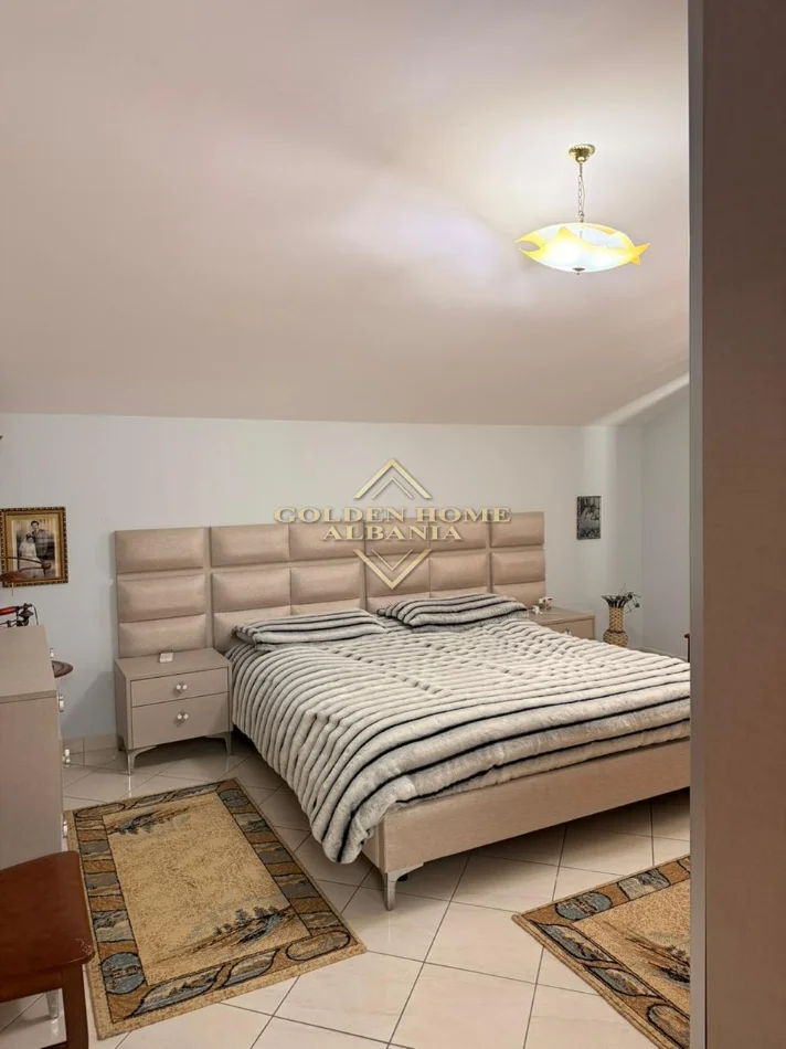 Tirane, shitet Vile , 9.950 m² (yore)