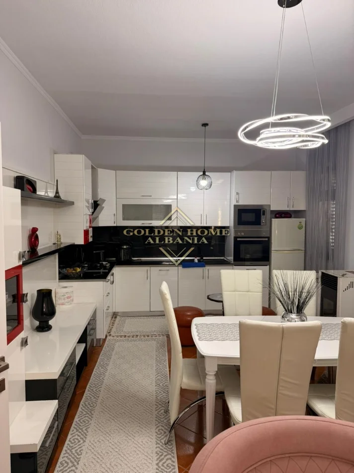 Tirane, shitet 2+1 , 9.950 m² 