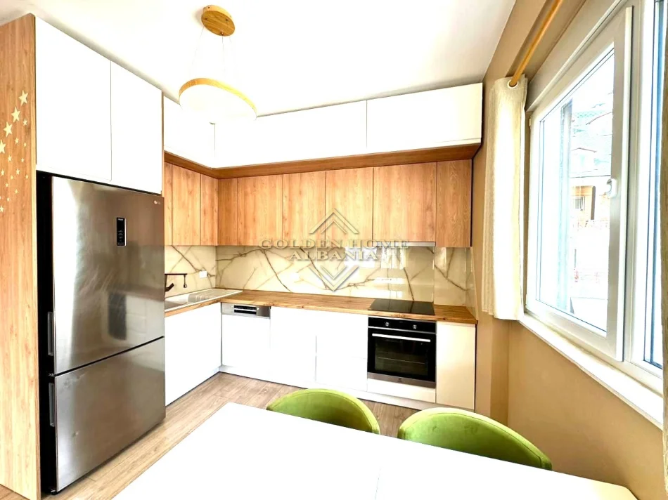 Tirane, shitet apartament 2+1 , 105 m² 278.000 € 