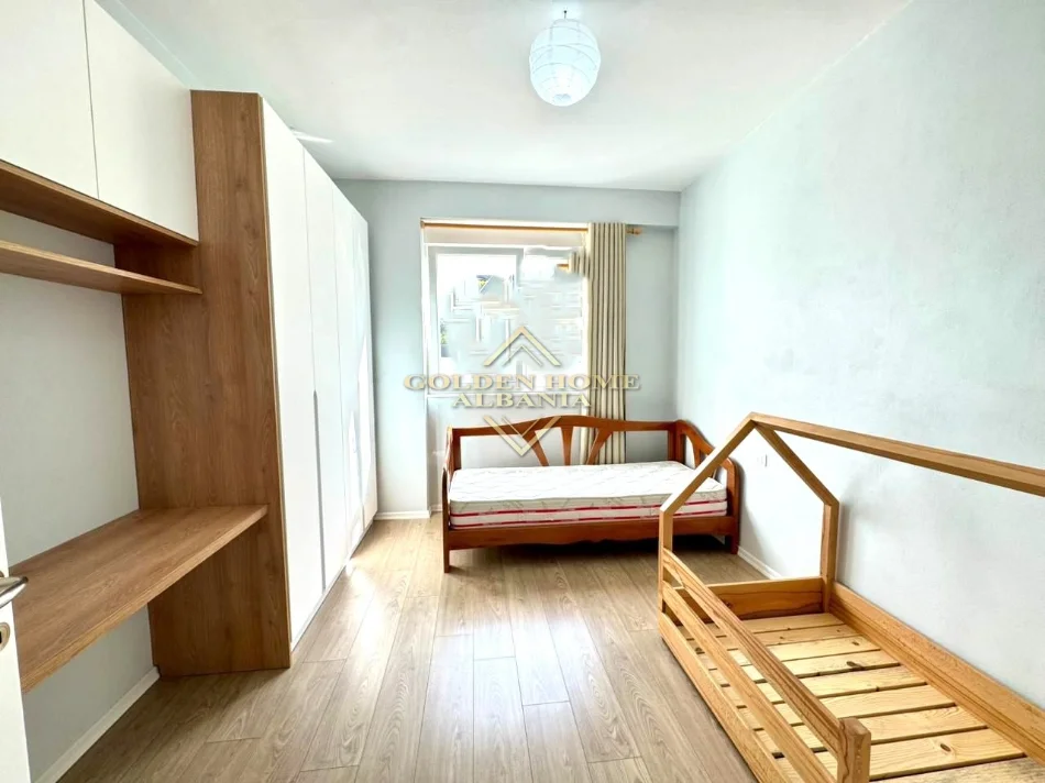 Tirane, shitet apartament 2+1 , 105 m² 278.000 € 