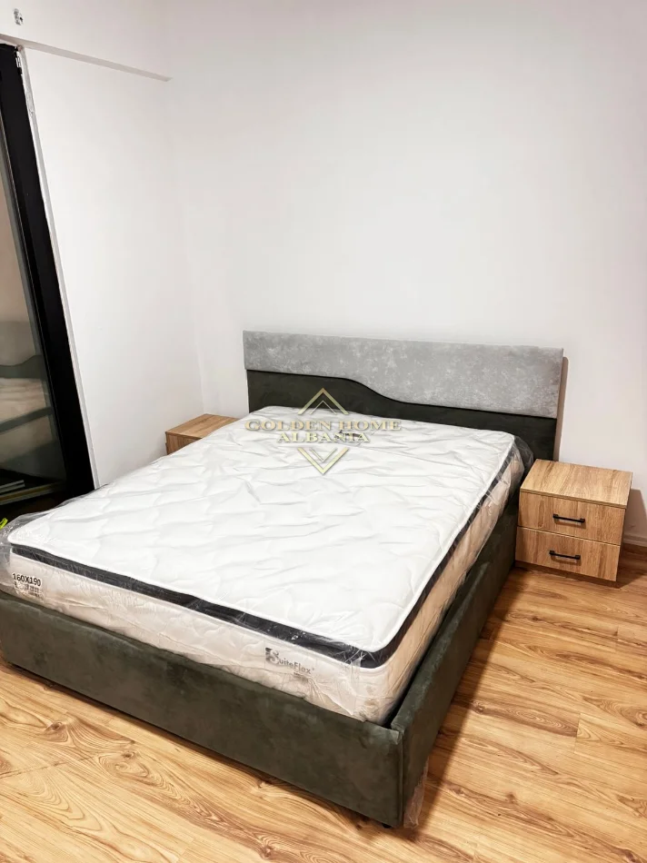 Tirane, jepet me qera 2+1 , 78 m² 700 € 