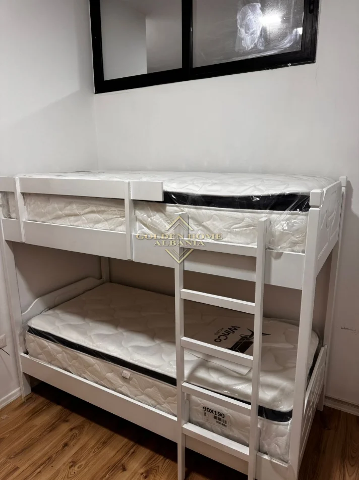 Tirane, jepet me qera 2+1 , 78 m² 700 € 